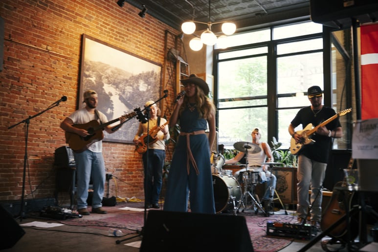 Gallery photo 2 of Morgan Higman & The Sticks