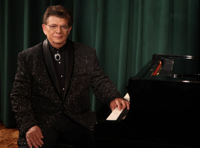 Gallery photo 1 of Moses Hazan - Pianist