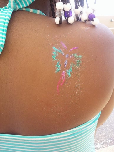 Gallery photo 2 of Moshey's Perfect Touch