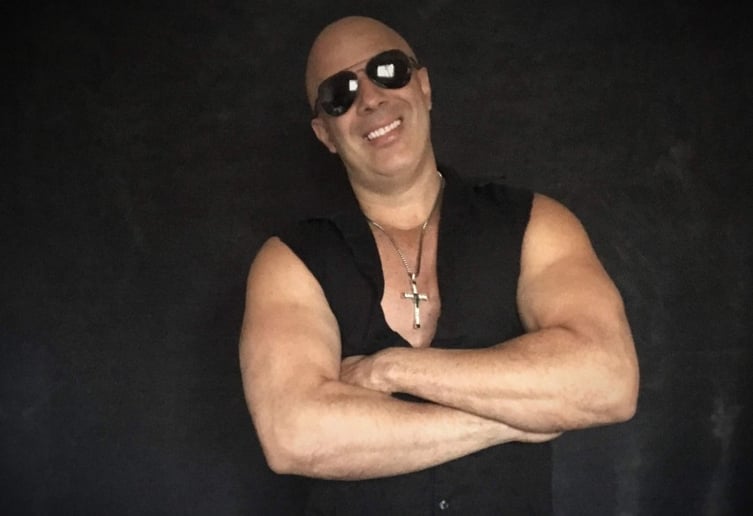 Gallery photo 3 of Gino Alvarez