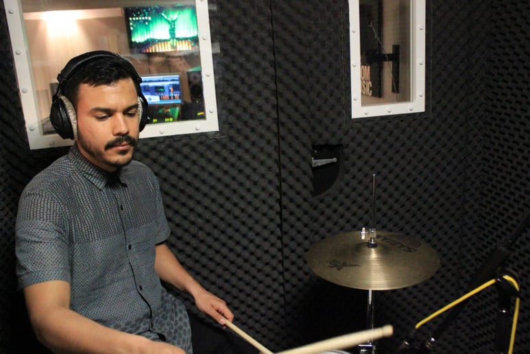 Gallery photo 9 of Mowri: Versatile, Trained Drummer
