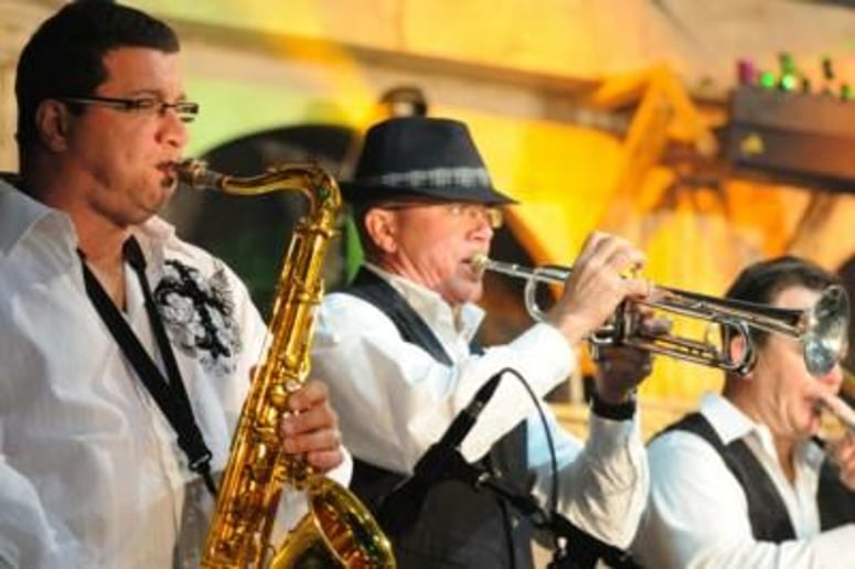 Gallery photo 8 of MPiRE Band