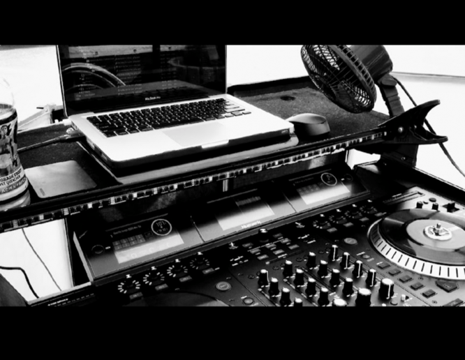 Gallery photo 7 of MPossible DJs