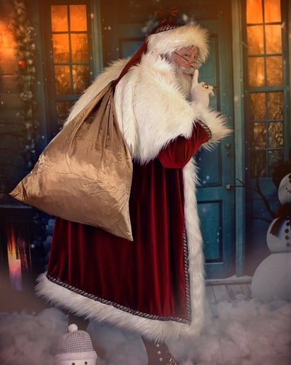 Gallery photo 4 of Santa Kenneth and Mrs. Claus. AKA Just be Klaus!