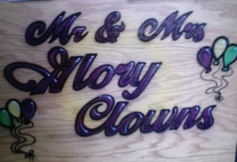 Gallery photo 5 of Mr and Mrs Glory Clown