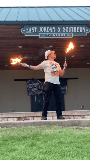 Gallery photo 5 of Mr Damian’s Sidewalk Circus