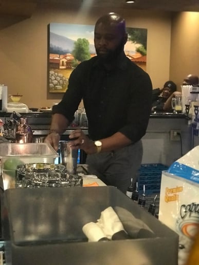 Gallery photo 6 of Mr. Ken Bartender