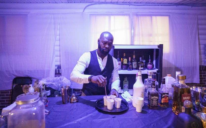Gallery photo 10 of Mr. Ken Bartender
