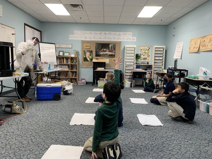 Gallery photo 4 of Mr. Lee's Science Magic