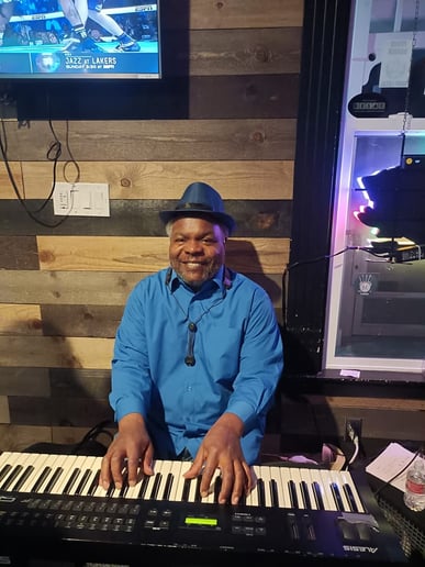 Gallery photo 1 of Mr. Leo Rhythm & Soul Band