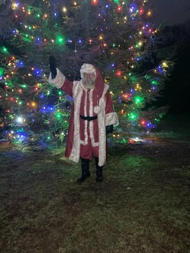 Gallery photo 6 of Mr & Mrs Claus of Waterbury