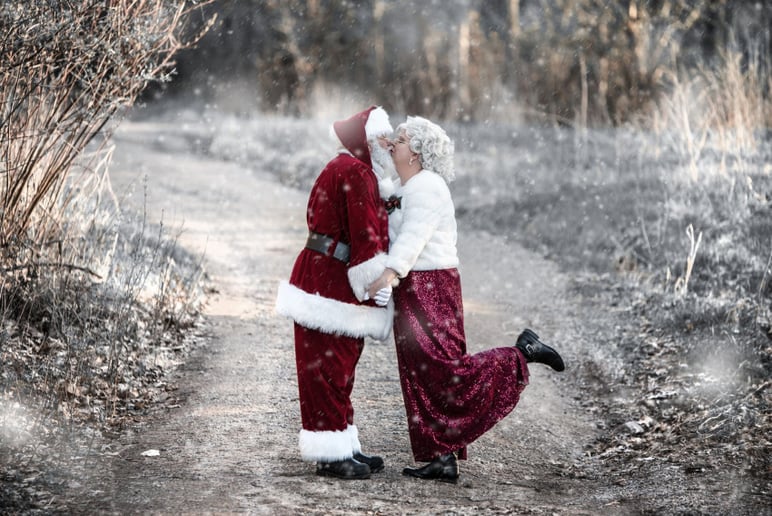 Gallery photo 2 of Santa & Mrs. Claus of the Twin Cities