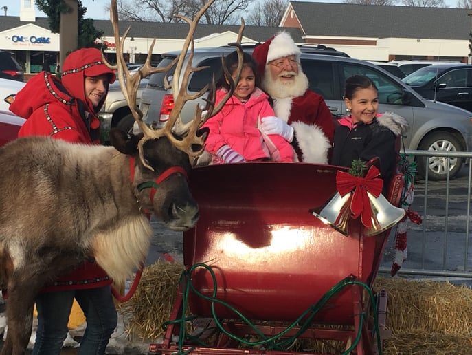 Gallery photo 15 of Santa & Mrs. Claus of the Twin Cities