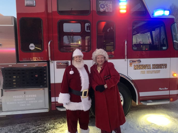 Gallery photo 29 of Santa & Mrs. Claus of the Twin Cities