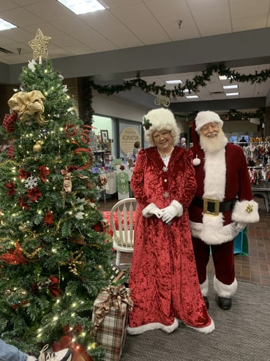 Gallery photo 31 of Santa & Mrs. Claus of the Twin Cities