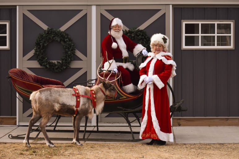Gallery photo 40 of Santa & Mrs. Claus of the Twin Cities