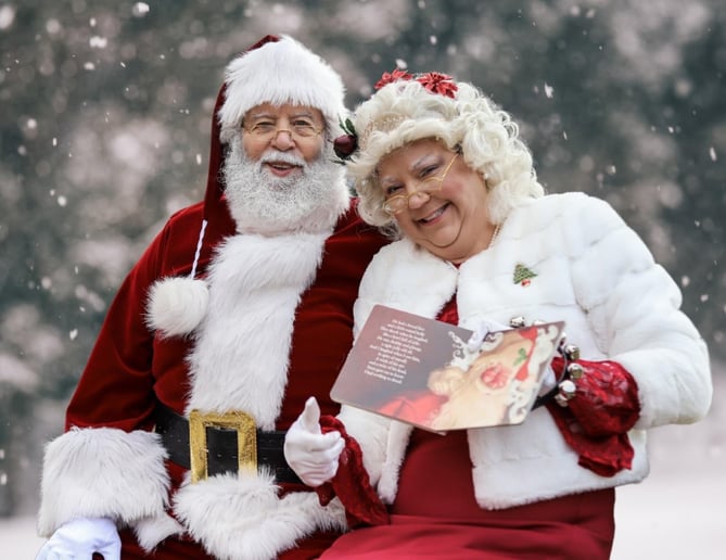 Gallery photo 53 of Santa & Mrs. Claus of the Twin Cities