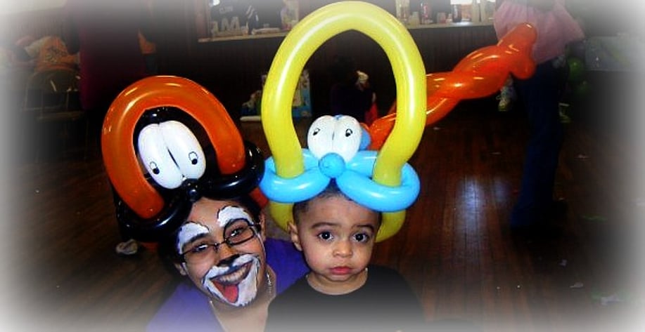 Gallery photo 2 of Mr Vega "The Balloon guy"