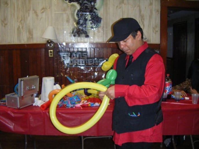 Gallery photo 6 of Mr Vega "The Balloon guy"