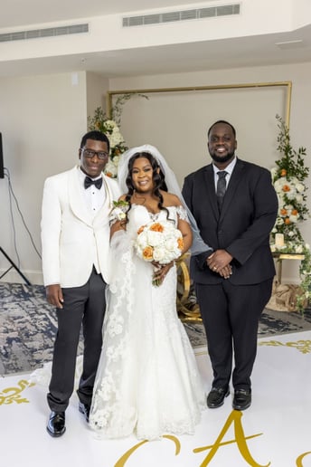 Gallery photo 5 of Mr.Officiant
