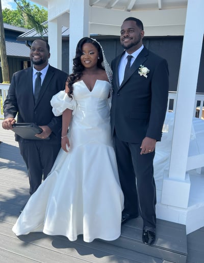 Gallery photo 10 of Mr.Officiant