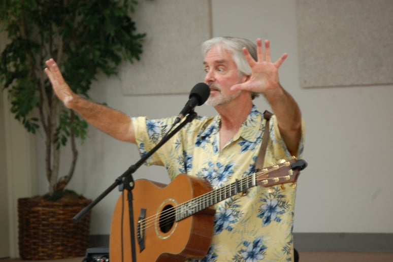 Gallery photo 2 of Mr. Willy Sings!