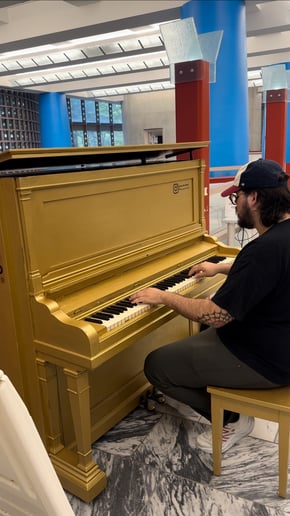 Gallery photo 1 of Esteban Eysaman Music