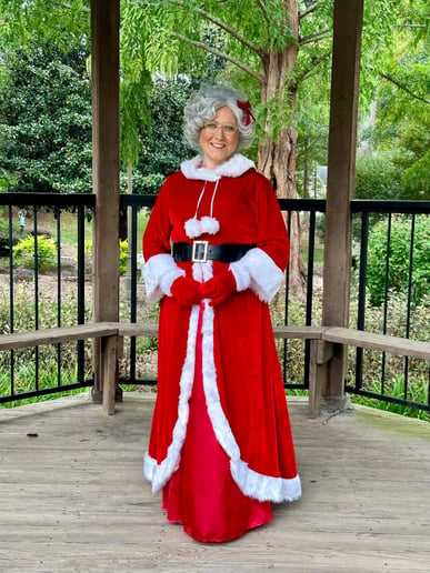 Gallery photo 2 of Mrs Becky Claus