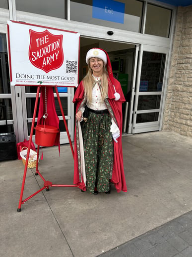 Gallery photo 7 of Mrs. Elizabeth Claus & All Things Christmas