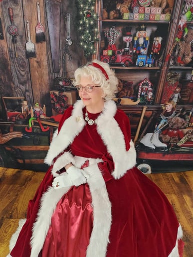 Gallery photo 2 of Mrs. Janni Claus
