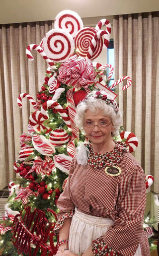 Gallery photo 4 of Mrs. Janni Claus