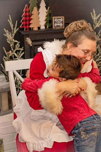 Gallery photo 4 of Mrs. Claus for Hire