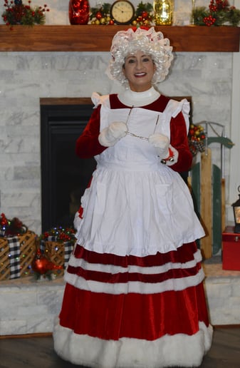 Gallery photo 5 of Little Mrs Claus