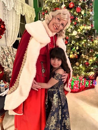 Gallery photo 4 of Mrs Claus