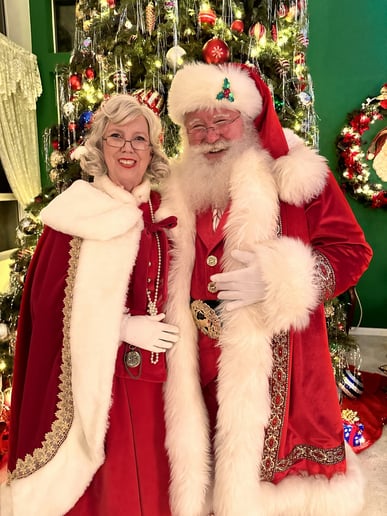 Gallery photo 11 of Mrs Claus