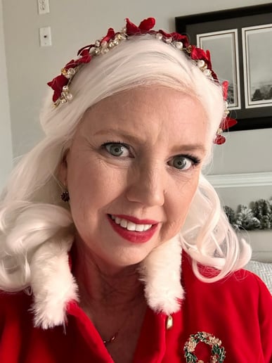 Gallery photo 20 of Mrs Claus
