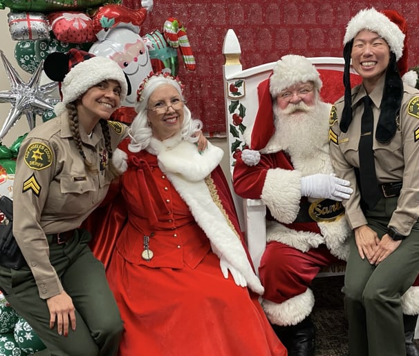 Gallery photo 16 of Mrs Claus