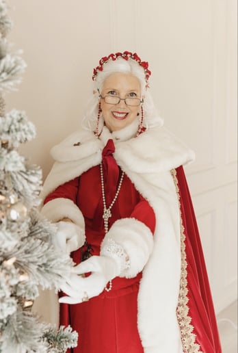 Gallery photo 9 of Mrs Claus