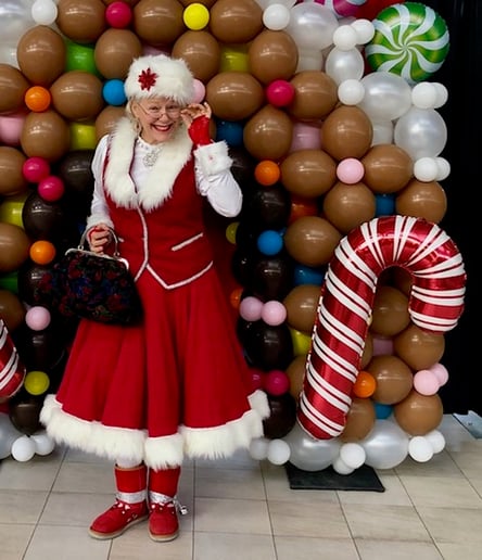 Gallery photo 7 of Mrs. Claus LA