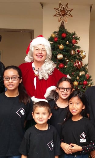 Gallery photo 2 of Santa & Mrs. Claus' Magical Christmas