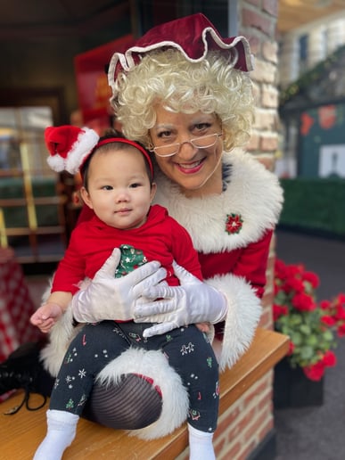 Gallery photo 2 of Mrs. Shannyn Claus