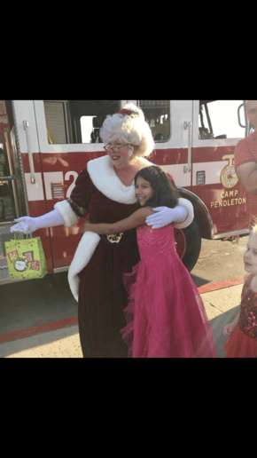 Gallery photo 4 of Mrs. Claus of the OC