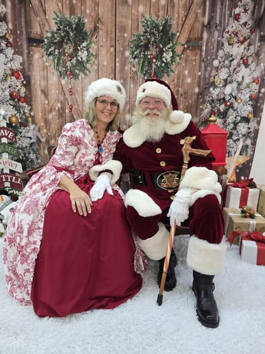 Gallery photo 5 of Mrs. Susan Claus