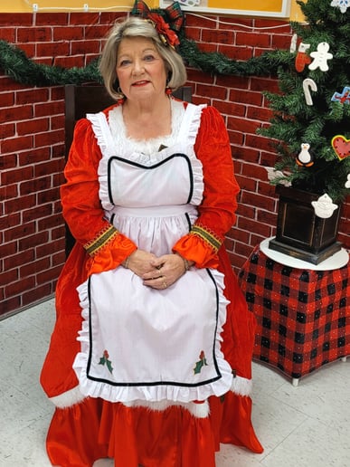 Gallery photo 4 of Mrs. Sandra Claus