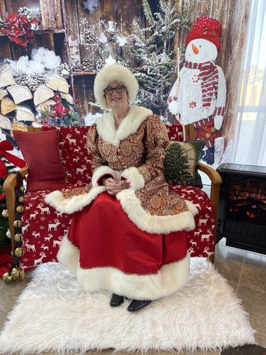 Gallery photo 8 of Mrs K Claus