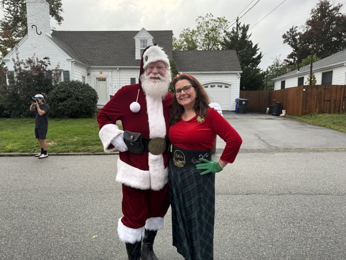 Gallery photo 5 of Mrs. Marvel Claus