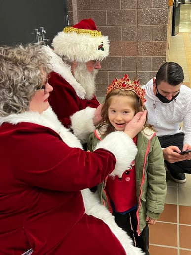 Gallery photo 7 of Mrs. Santa