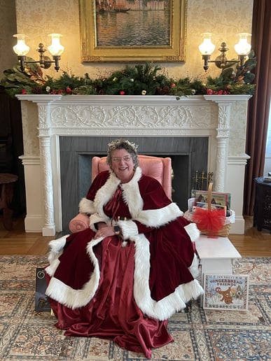 Gallery photo 1 of Mrs. Susan Claus