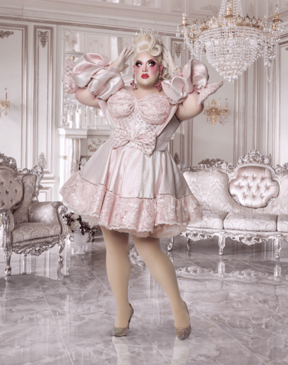 Gallery photo 9 of Muffy Vanderbilt
