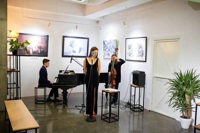 Gallery photo 3 of Karina Jazz Trio